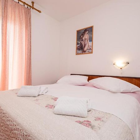 Apartments Scerbe 3103 Mundanije Екстер'єр фото