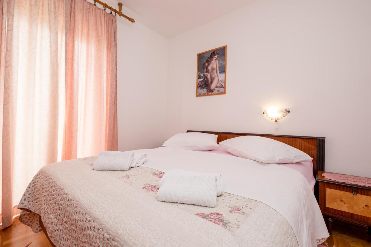 Apartments Scerbe 3103 Mundanije Екстер'єр фото