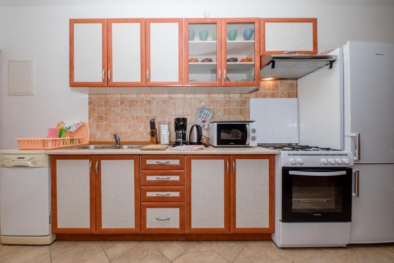 Apartments Scerbe 3103 Mundanije Екстер'єр фото