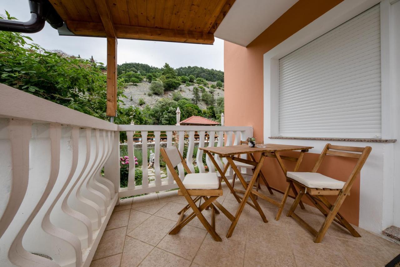 Apartments Scerbe 3103 Mundanije Екстер'єр фото