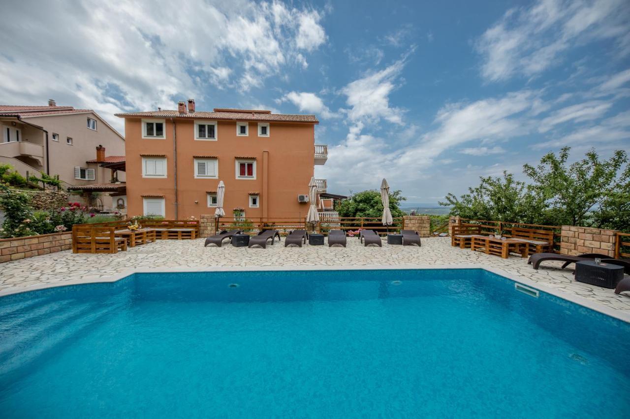 Apartments Scerbe 3103 Mundanije Екстер'єр фото